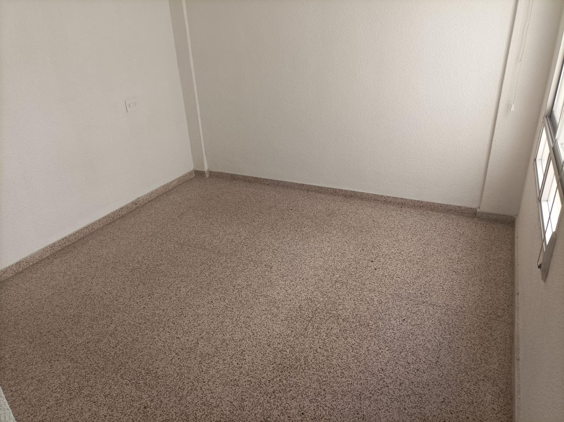 Appartamento a Guardamar del Segura, Alicante, Spagna 3 camere da letto, 107 mq. N° 78948