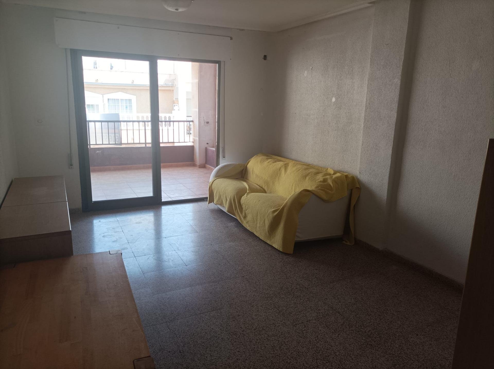 Appartamento a Guardamar del Segura, Alicante, Spagna 3 camere da letto, 107 mq. N° 78948