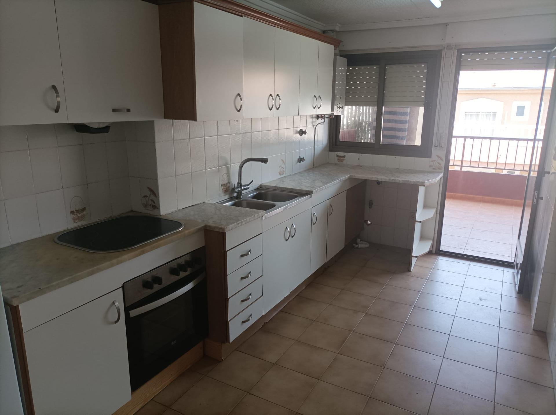 Appartamento a Guardamar del Segura, Alicante, Spagna 3 camere da letto, 107 mq. N° 78948