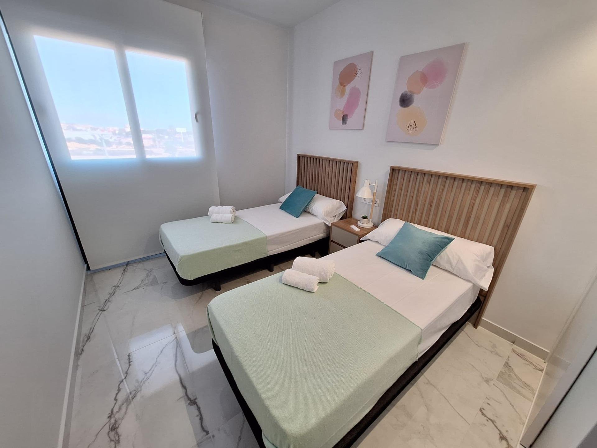 Appartamento a Torrevieja, Alicante, Spagna 2 camere da letto, 76 mq. N° 193012