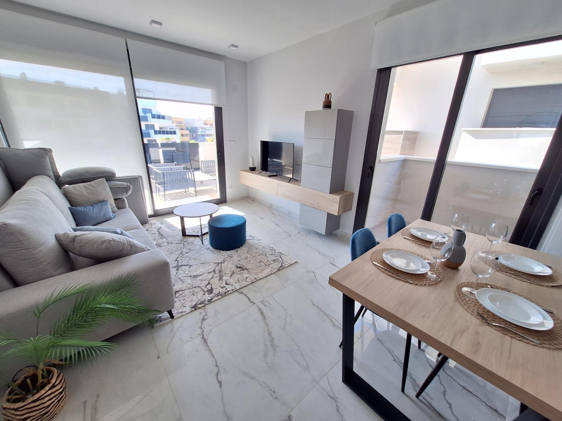 Appartamento a Torrevieja, Alicante, Spagna 2 camere da letto, 76 mq. N° 193012