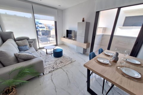Apartment à vendre à Torrevieja, Alicante, Espagne, 2 chambres, 76 m2 No. 193012 - photo 4