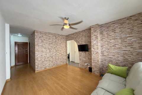 Apartamento en Torrevieja, Alicante, España 2 dormitorios, 79 m2 No. 193011