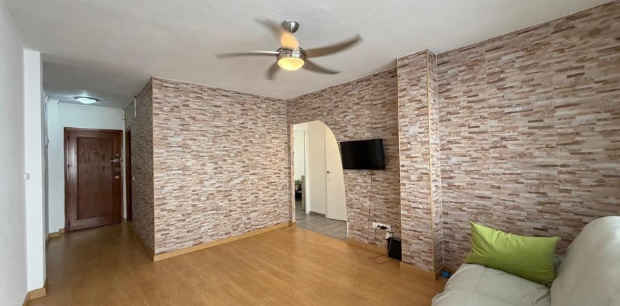 Apartamento en Torrevieja, Alicante, España 2 dormitorios, 79 m2 No. 193011