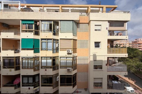 Apartamento en venta en Torrevieja, Alicante, España 2 dormitorios, 79 m2 No. 193011 - foto 25