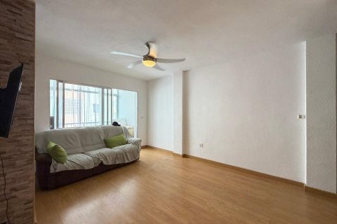 Apartamento en venta en Torrevieja, Alicante, España 2 dormitorios, 79 m2 No. 193011 - foto 19