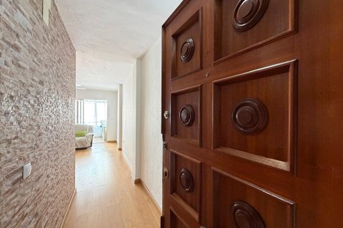 Apartamento en venta en Torrevieja, Alicante, España 2 dormitorios, 79 m2 No. 193011 - foto 3