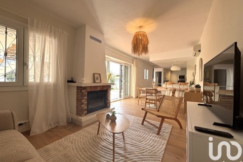 Dom w Empuriabrava, Girona, Hiszpania 3 sypialnie, 166 mkw. nr 153661 – zdjęcie 7