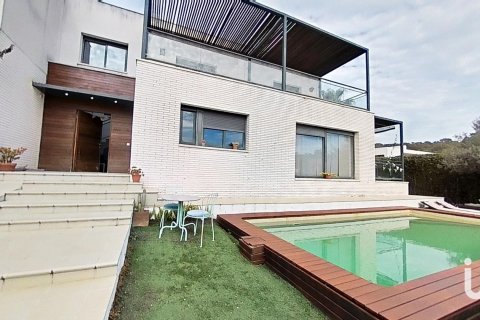 Дом в Кунит, Таррагона, Испания 3 спальни, 256м2 №153662