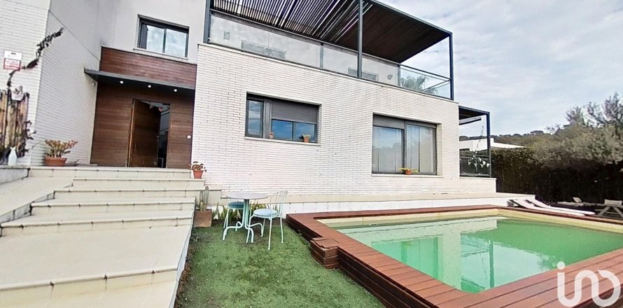 Дом в Кунит, Таррагона, Испания 3 спальни, 256м2 №153662