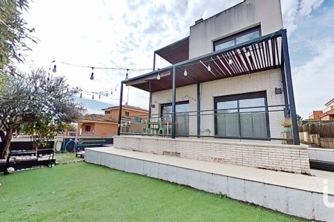 Продажа дома в Кунит, Таррагона, Испания 3 спальни, 256м2 №153662 - фото 3