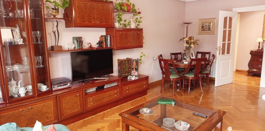 Apartament w Soria, Hiszpania 4 sypialnie, 140 mkw. nr 153659