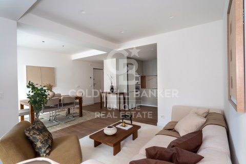 Продажа пентхауса в Мадрид, Испания 2 спальни, 115м2 №156913 - фото 3