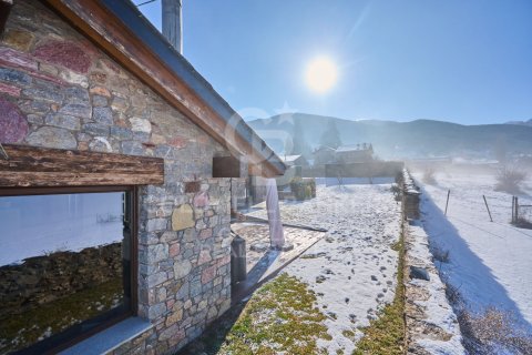 House for sale in Girona, Spain 4 bedrooms, 330 sq.m. No. 156912 - photo 8