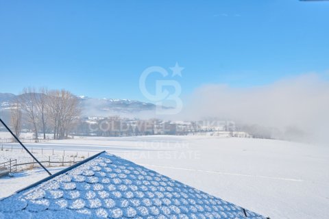 House for sale in Girona, Spain 4 bedrooms, 330 sq.m. No. 156912 - photo 22