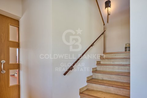 House for sale in Girona, Spain 4 bedrooms, 330 sq.m. No. 156912 - photo 20
