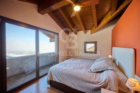 House for sale in Girona, Spain 4 bedrooms, 330 sq.m. No. 156912 - photo 22