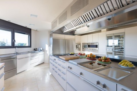 Сasa en venta en Peralada, Gerona, España 5 dormitorios, No. 141317 - foto 7