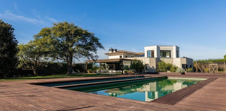 Сasa en Peralada, Gerona, España 5 dormitorios, No. 141317