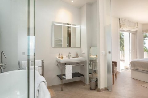 House for rent in Tamariu, Girona, Spain 7 bedrooms,  No. 141313 - photo 23