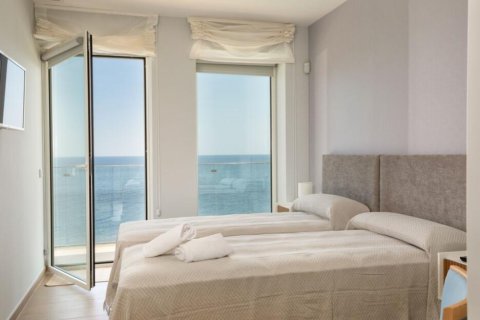 House for rent in Tamariu, Girona, Spain 7 bedrooms,  No. 141313 - photo 19