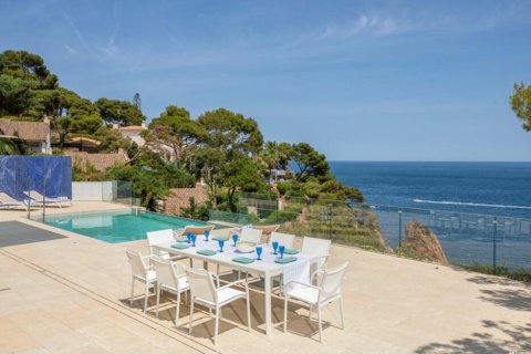 House for rent in Tamariu, Girona, Spain 7 bedrooms,  No. 141313 - photo 4