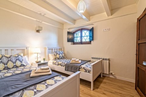 House for rent in Tamariu, Girona, Spain 8 bedrooms,  No. 141314 - photo 24