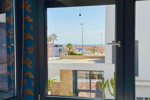 Willa w Cabo Roig, Alicante, Hiszpania 3 sypialnie, 132 mkw. nr 196797 – zdjęcie 22