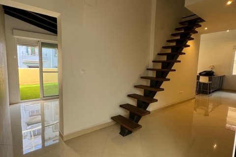 Apartment for sale Alicante, Spain 4 bedrooms, 112 sq.m. No. 133270 - photo 10