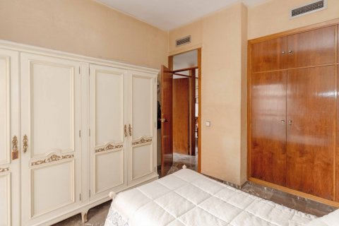 Dzīvoklis pārdošanā Sevilla, Seville, Spānijā 5 istabas, 262 m2 Nr. 113688 - attēls 22