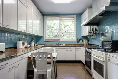 Сasa en venta en Barcelona, España 10 dormitorios, No. 141235 - foto 10