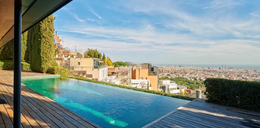 Сasa en Barcelona, España 8 dormitorios, No. 141236