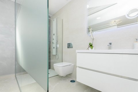 Bungalow for sale San Miguel de Salinas, Alicante, Spain 3 bedrooms, 92 sq.m. No. 116614 - photo 16