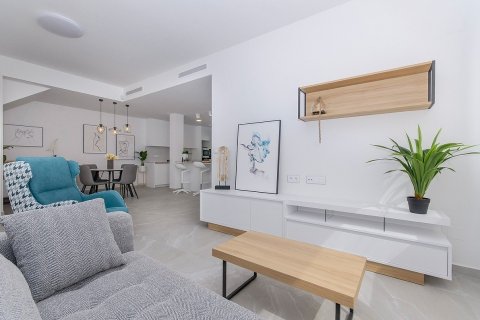 Bungalow for sale San Miguel de Salinas, Alicante, Spain 3 bedrooms, 92 sq.m. No. 116614 - photo 8