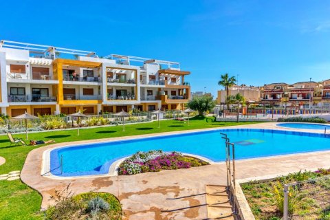 Huoneisto myytävänä Villamartin, Alicante, Espanja, 3 makuuhuonetta, 84 m2 No. 145974 - kuva 30