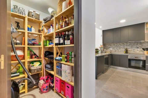 Huoneisto myytävänä Villamartin, Alicante, Espanja, 3 makuuhuonetta, 84 m2 No. 145974 - kuva 23