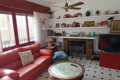 Villa for sale in Dehesa De Campoamor, Alicante, Spain 4 bedrooms, 212 sq.m. No. 155697 - photo 3