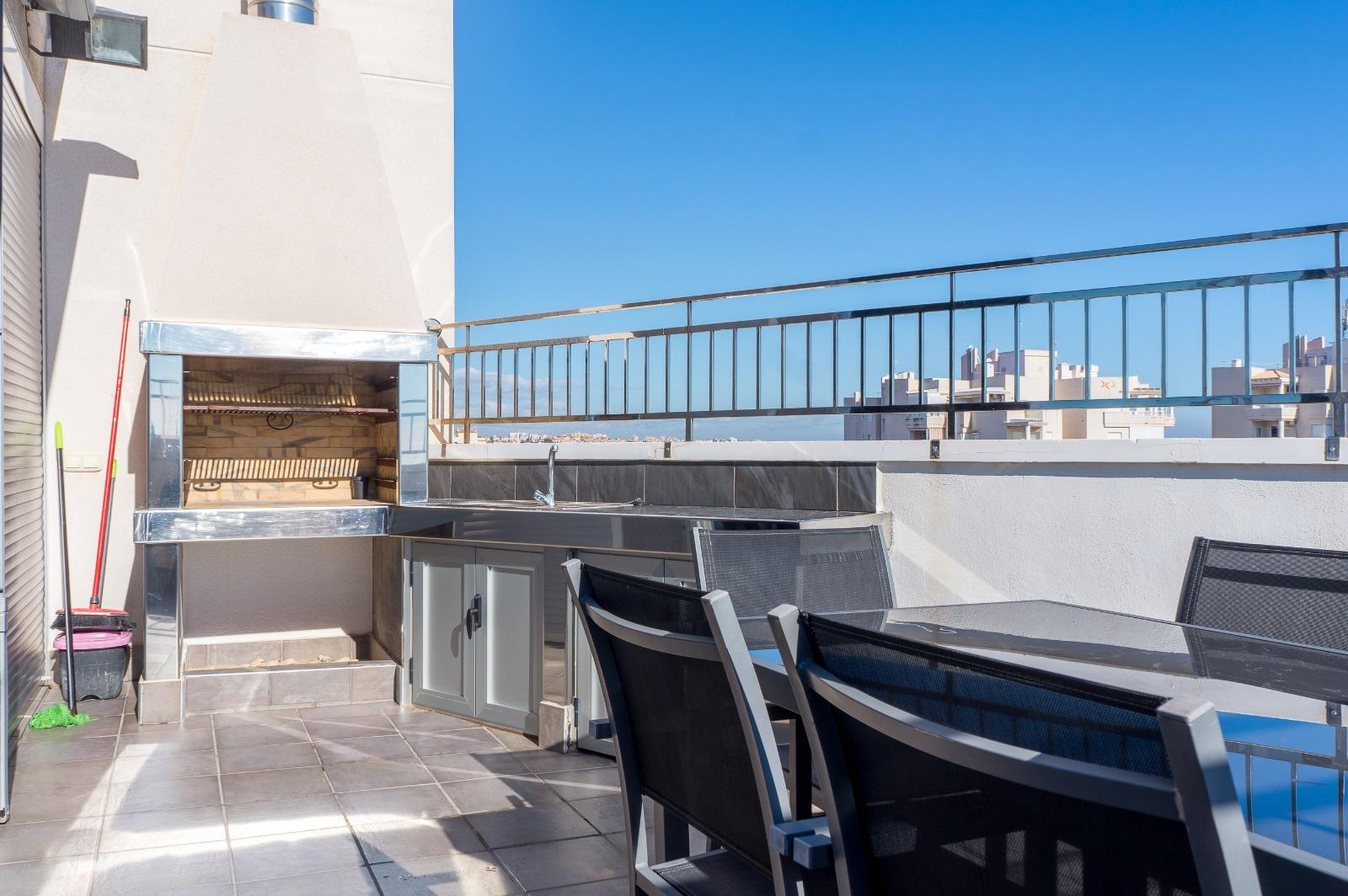 Lägenhet i Torrevieja, Alicante, Spanien 3 sovrum, 205 kvm. Nr. 155696