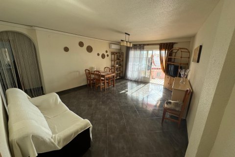 Apartament w Torrevieja, Alicante, Hiszpania 3 sypialnie, 101 mkw. nr 155695 – zdjęcie 28