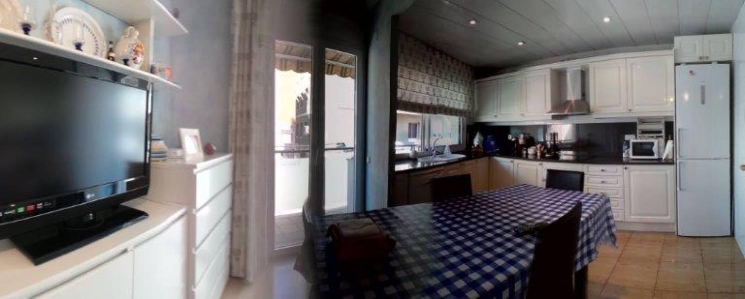 Villa Badalona, Barcelona, Spānijā 3 istabas, 314 m2 Nr. 133453