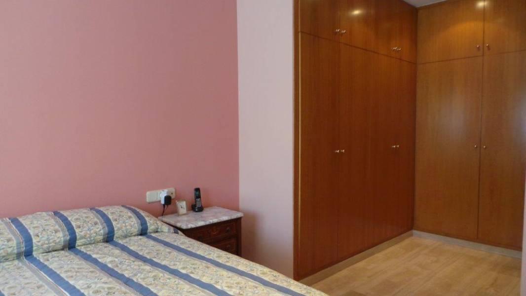 Villa Badalona, Barcelona, Spānijā 3 istabas, 314 m2 Nr. 133453