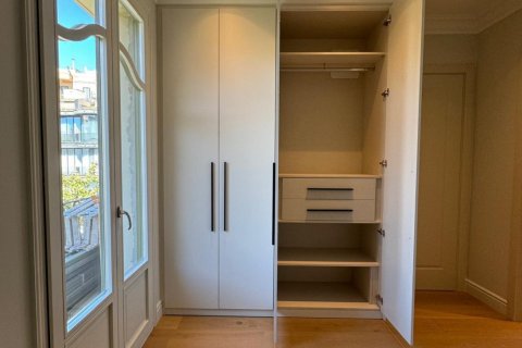 Apartment à vendre Eixample, Barcelona, Espagne, 3 chambres, 109 m2 No. 133459 - photo 11
