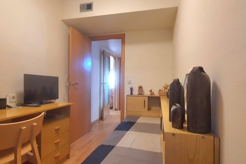 Apartment à vendre L'Hospitalet de Llobregat, Barcelona, Espagne, 3 chambres, 78 m2 No. 133458 - photo 6