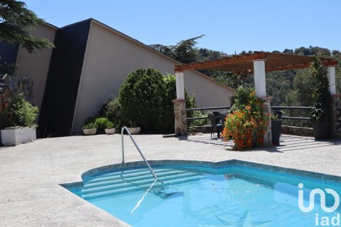 Hus till salu i Castellar Del Valles, Barcelona, Spanien 4 sovrum, 214 kvm. Nr. 153737 - foto 3