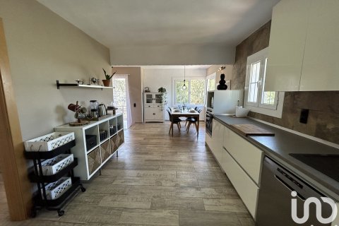 Hus till salu i Castellar Del Valles, Barcelona, Spanien 4 sovrum, 214 kvm. Nr. 153737 - foto 14