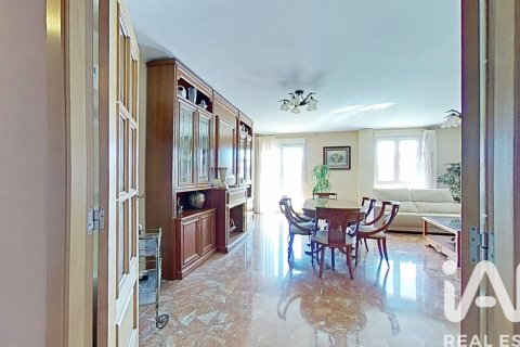 Penthäuser zum Verkauf in Vila-real, Castellon, Spanien 6 Schlafzimmer, 244 m2 Nr. 172276 - Foto 10