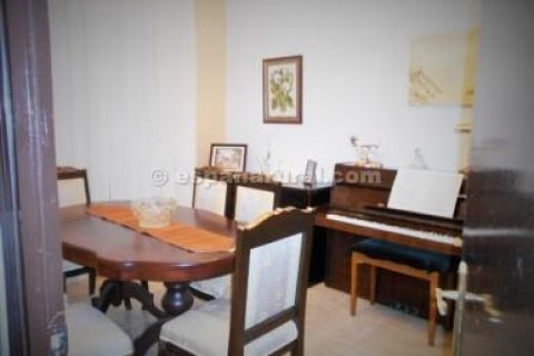 House for sale in Caniles, Granada, Spain 5 bedrooms, 202 sq.m. No. 184165 - photo 4