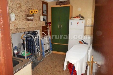 House for sale in Caniles, Granada, Spain 5 bedrooms, 202 sq.m. No. 184165 - photo 10
