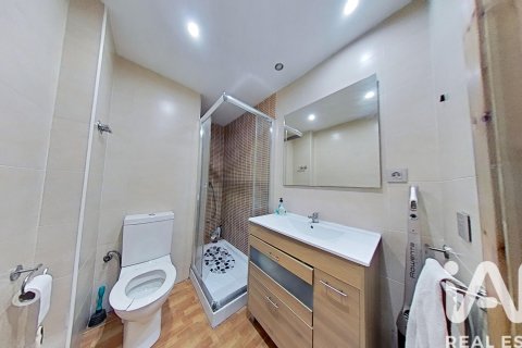 Apartment for sale in Salou, Tarragona, Spain 3 bedrooms, 80.49 sq.m. No. 185382 - photo 23