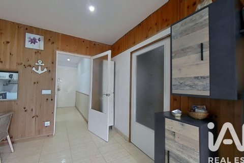 Apartment for sale in Salou, Tarragona, Spain 3 bedrooms, 80.49 sq.m. No. 185382 - photo 3